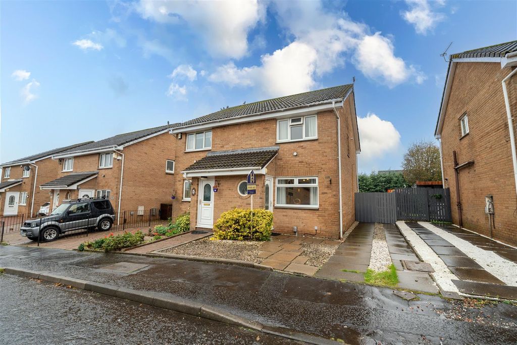 Property photo 1 of 14 Front.External.Jpg