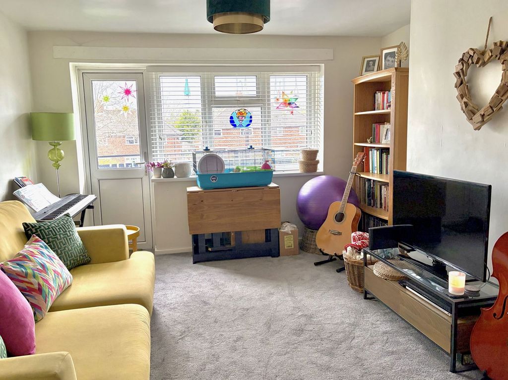 Property photo 3 of 9