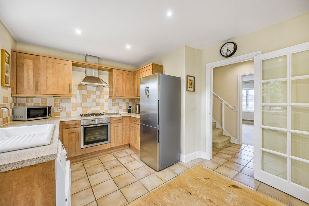Property photo 2 of 17 Picture No. 01