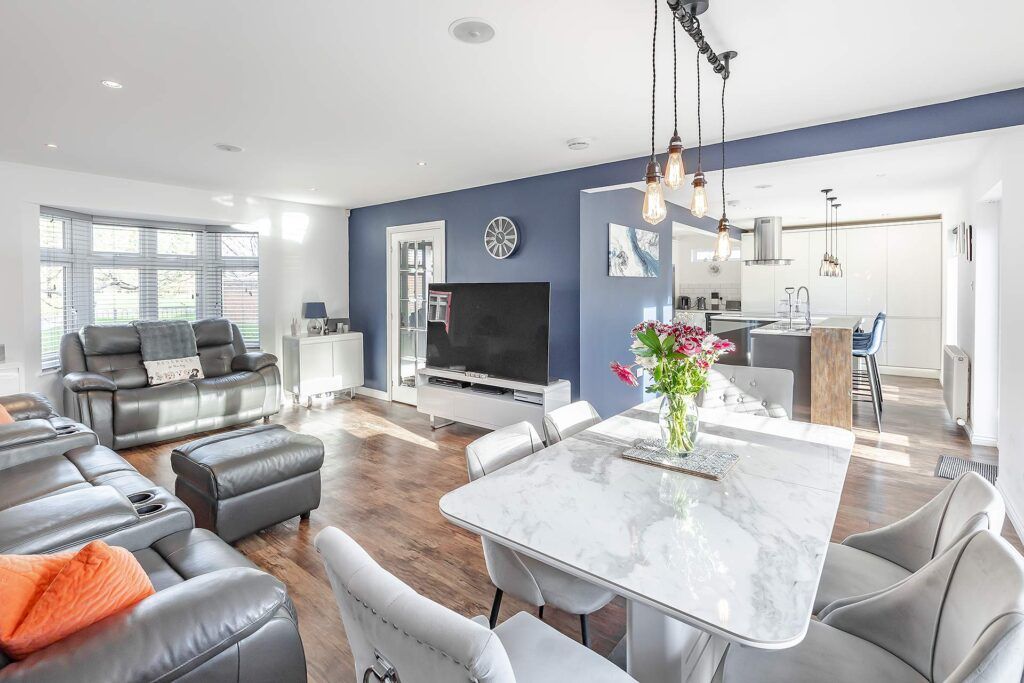 Property photo 2 of 42