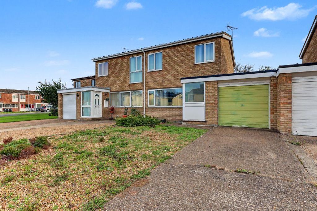 Property photo 1 of 13 Img_1556-Img_1558.Jpg