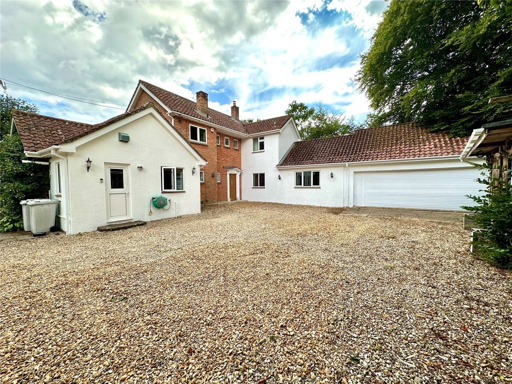Property photo 1 of 24 Picture No. 02