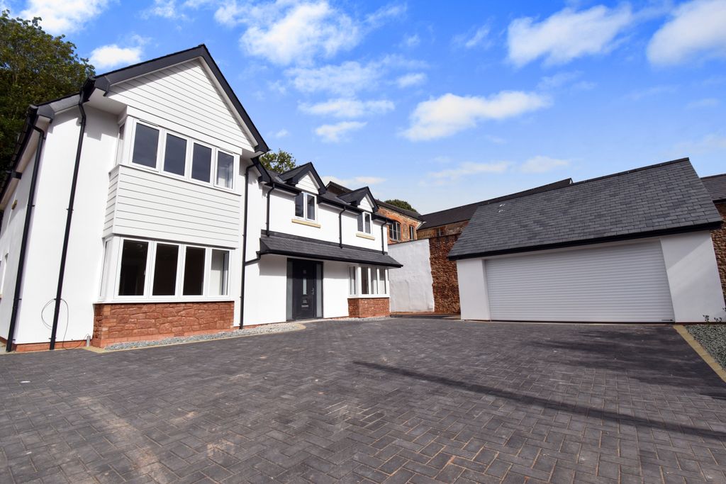 Property photo 1 of 25 Picture No. 03