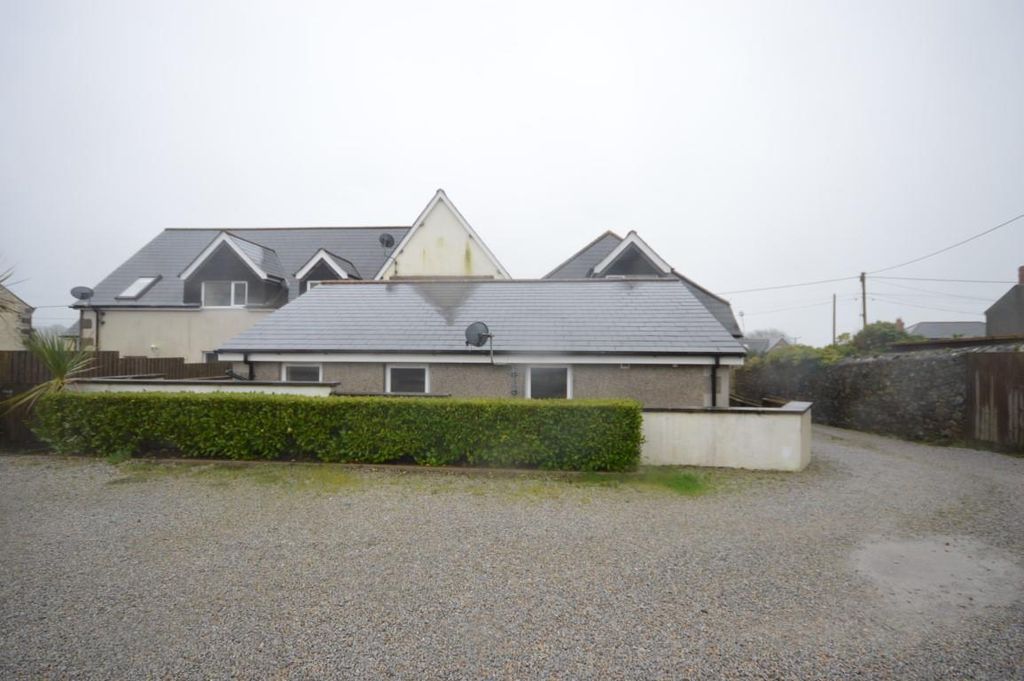 Property photo 2 of 16 Dsc_0016 (Medium).Jpg