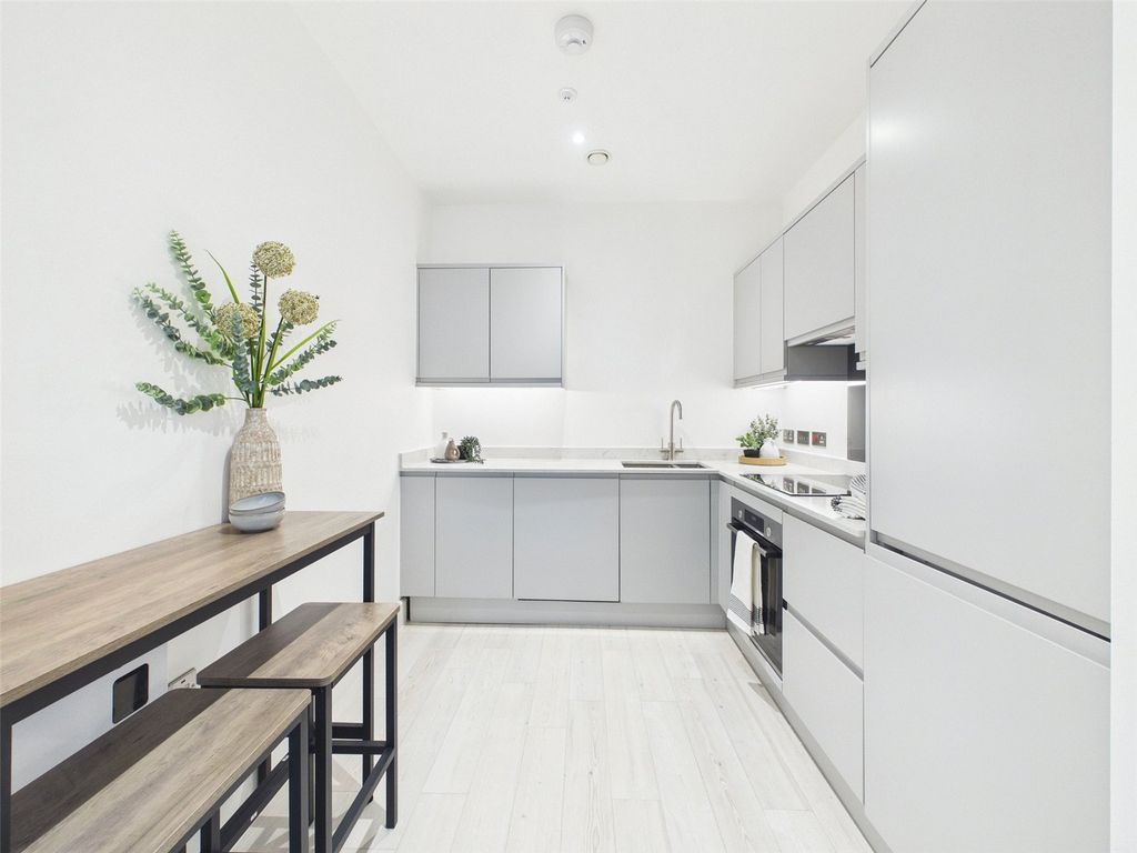 Property photo 2 of 13 Picture No. 23