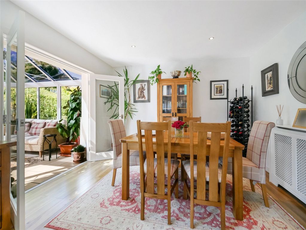 Property photo 3 of 21 Dining Area