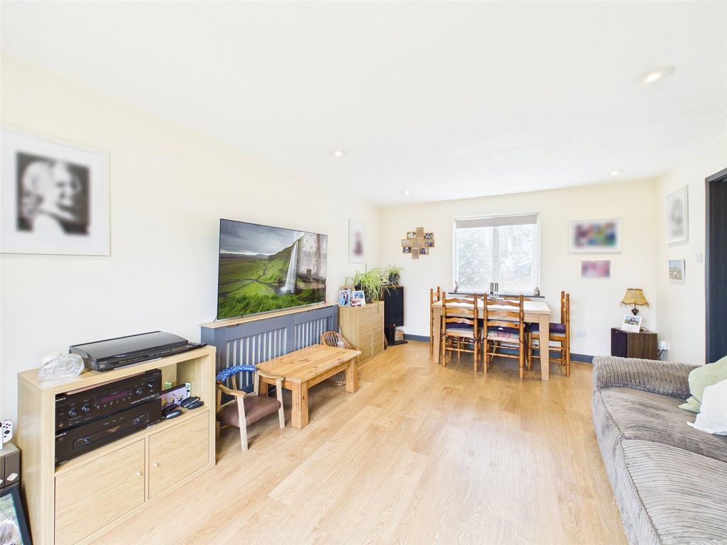 Property photo 3 of 13 Picture No. 05