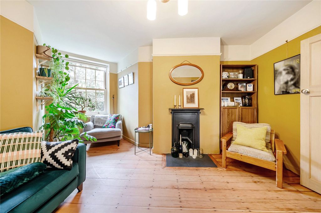 Property photo 3 of 17 Picture No. 07