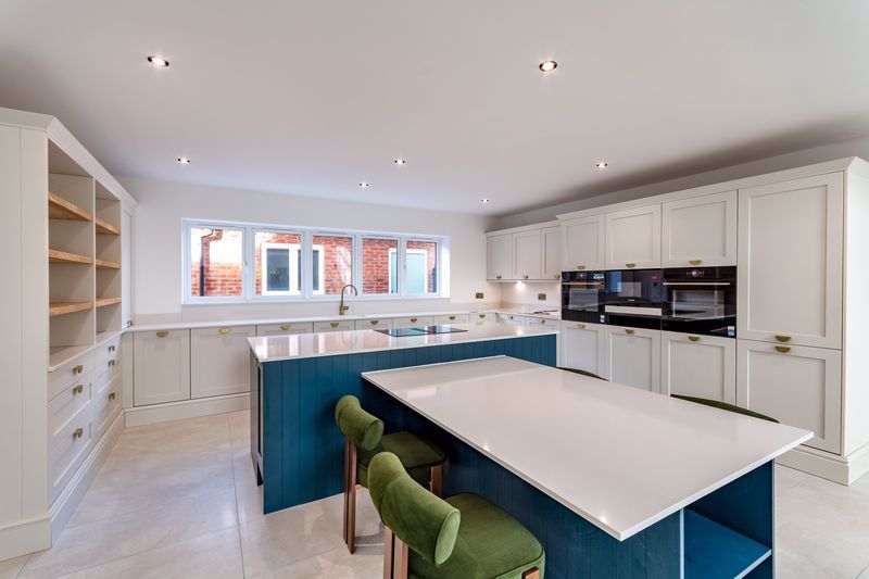 Property photo 2 of 12 Photo 2