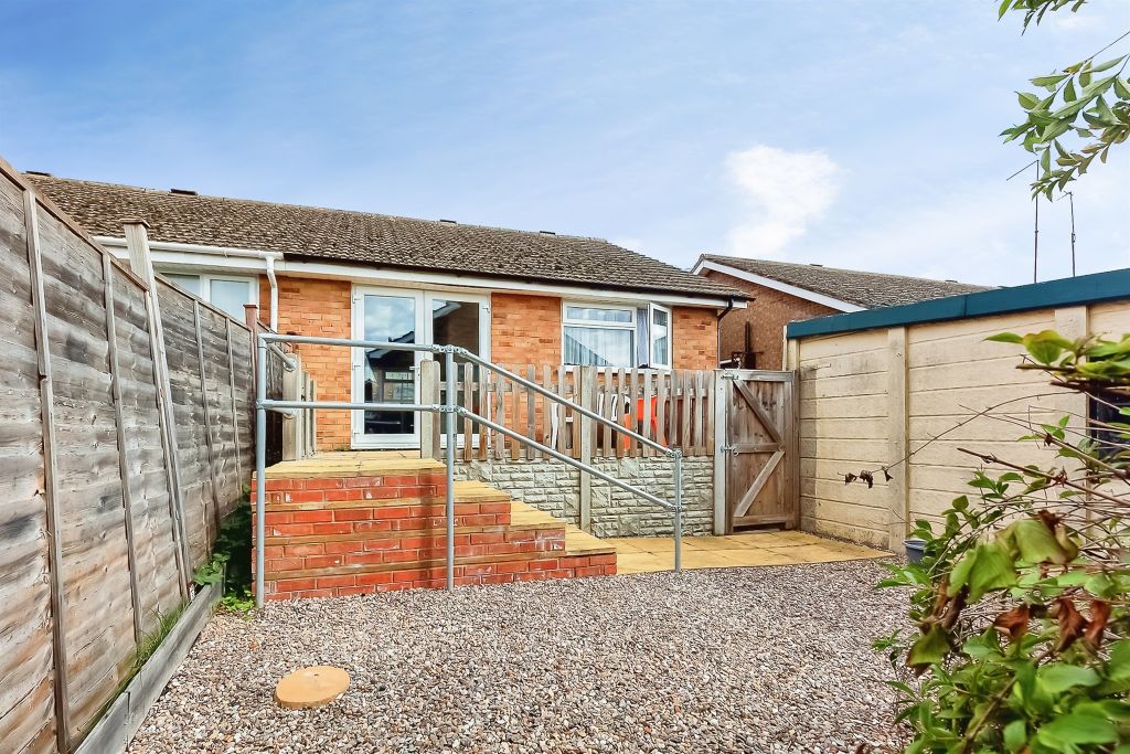 Property photo 2 of 11