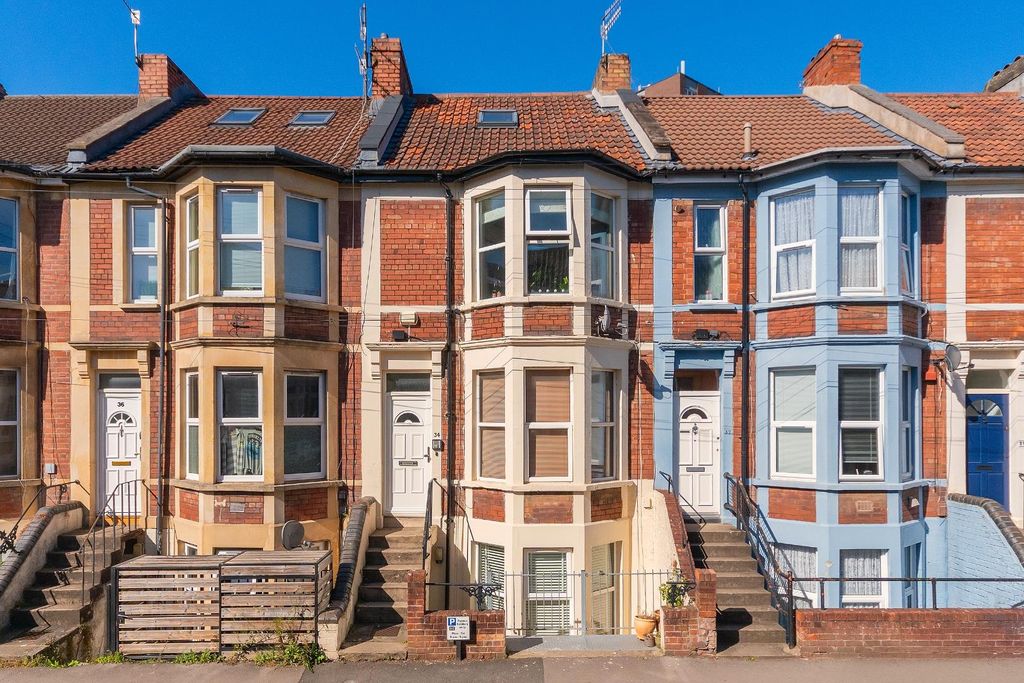 Property photo 2 of 26 T3F4Fwrbr - External C.Jpg