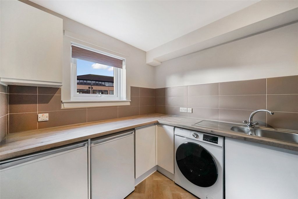 Property photo 2 of 20 Kitchen