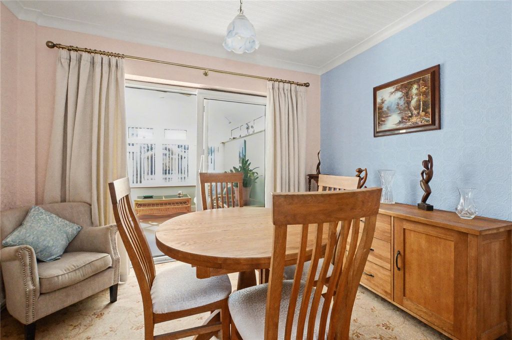 Property photo 3 of 21 Picture No. 14