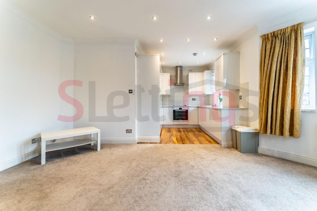 Property photo 1 of 16 2 Bedroom Apartment In Edgware With Long Lease