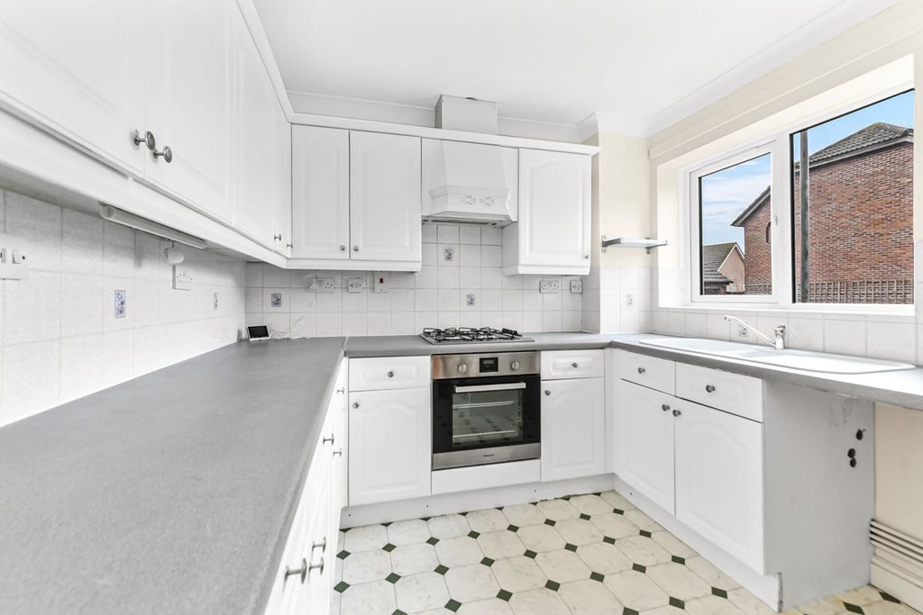 Property photo 2 of 14