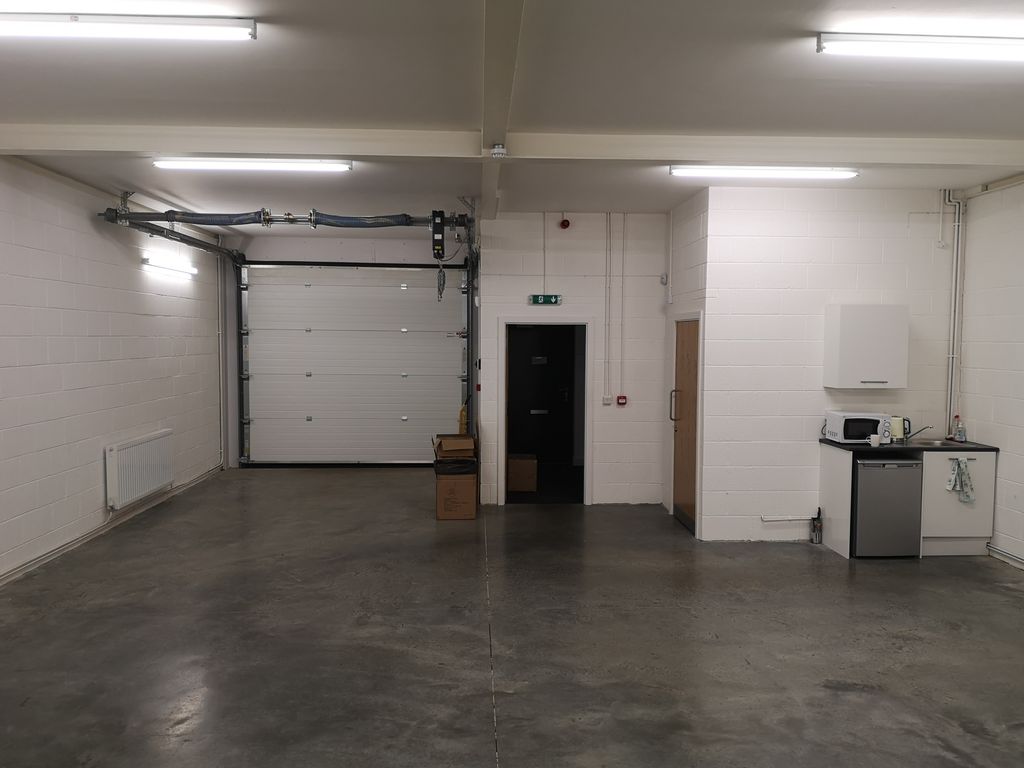 Property photo 3 of 4