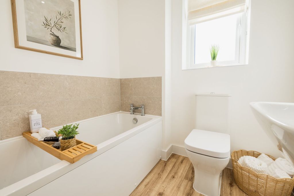 Property photo 3 of 5