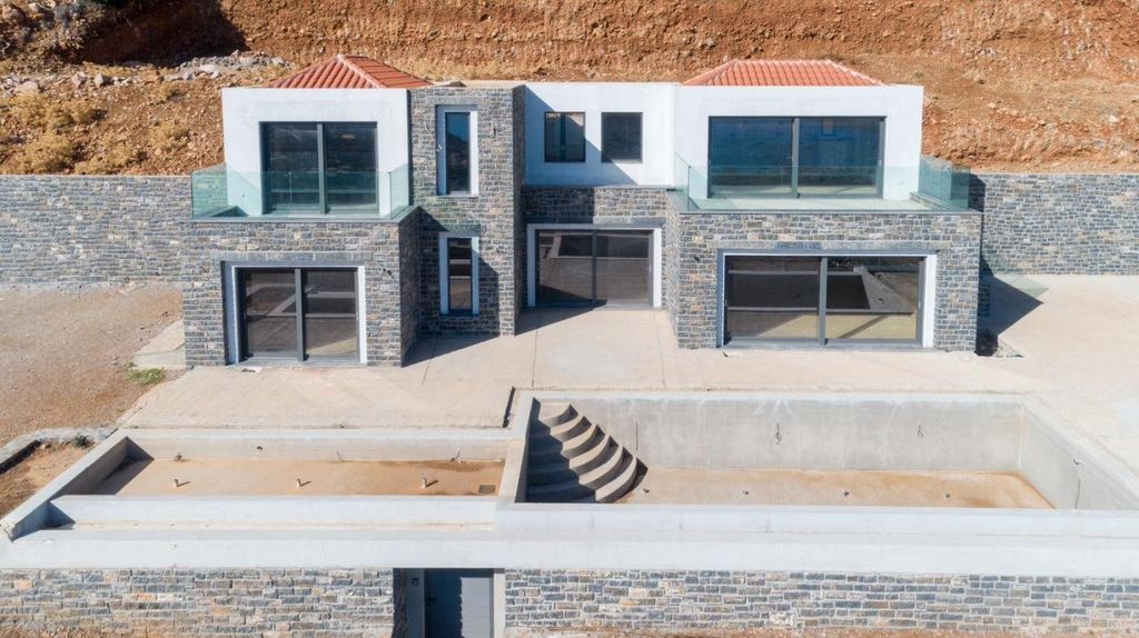 Property photo 1 of 42 Villa For Sale In Plaka Elounda