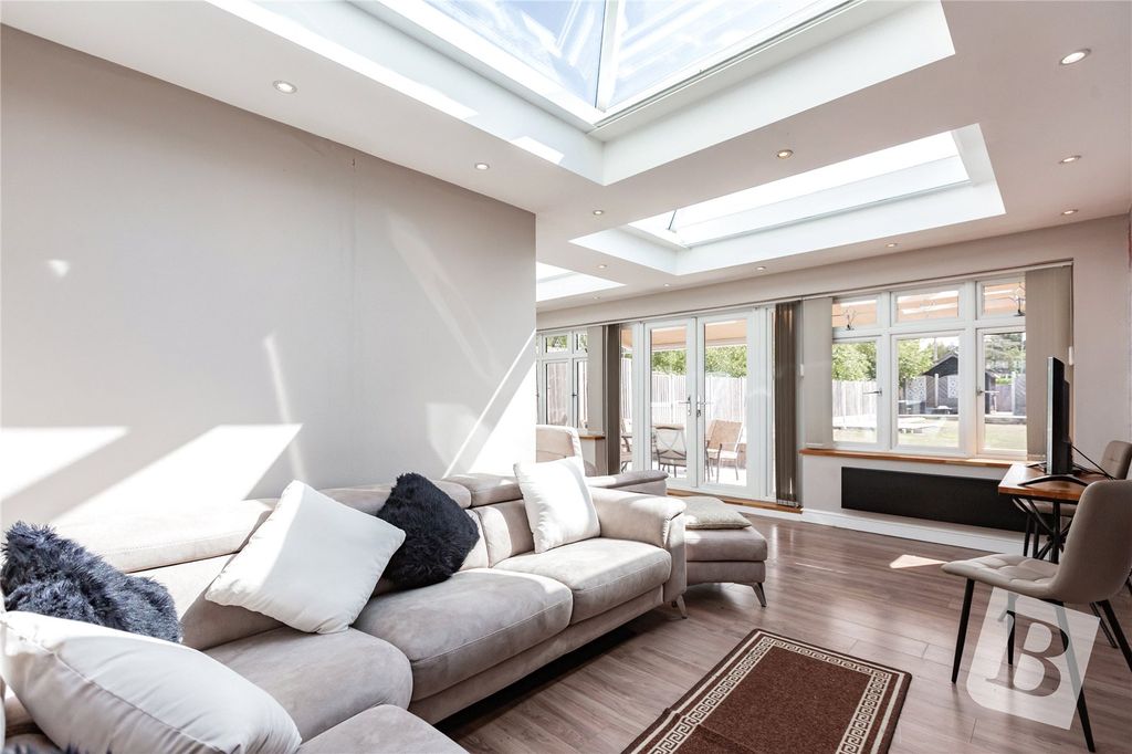 Property photo 1 of 26 Conservatory