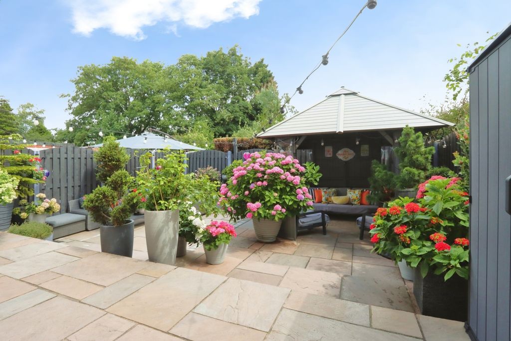 Property photo 2 of 39 Pbox-Img.Jpg