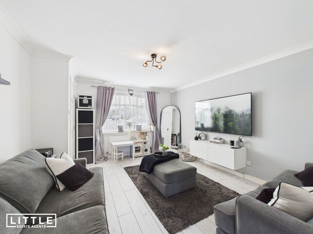 Property photo 2 of 19 Photo 5