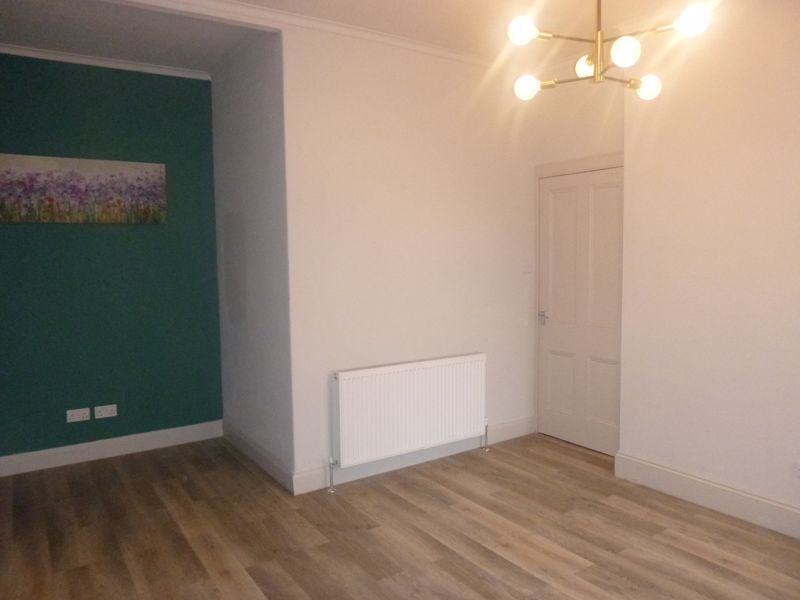 Property photo 2 of 12 Lounge