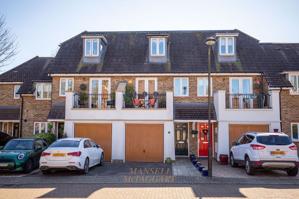 Property photo 1 of 29