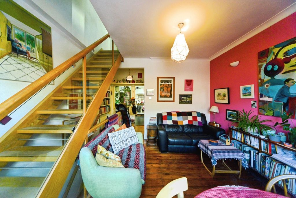 Property photo 2 of 20 Pbox-Img.Jpg