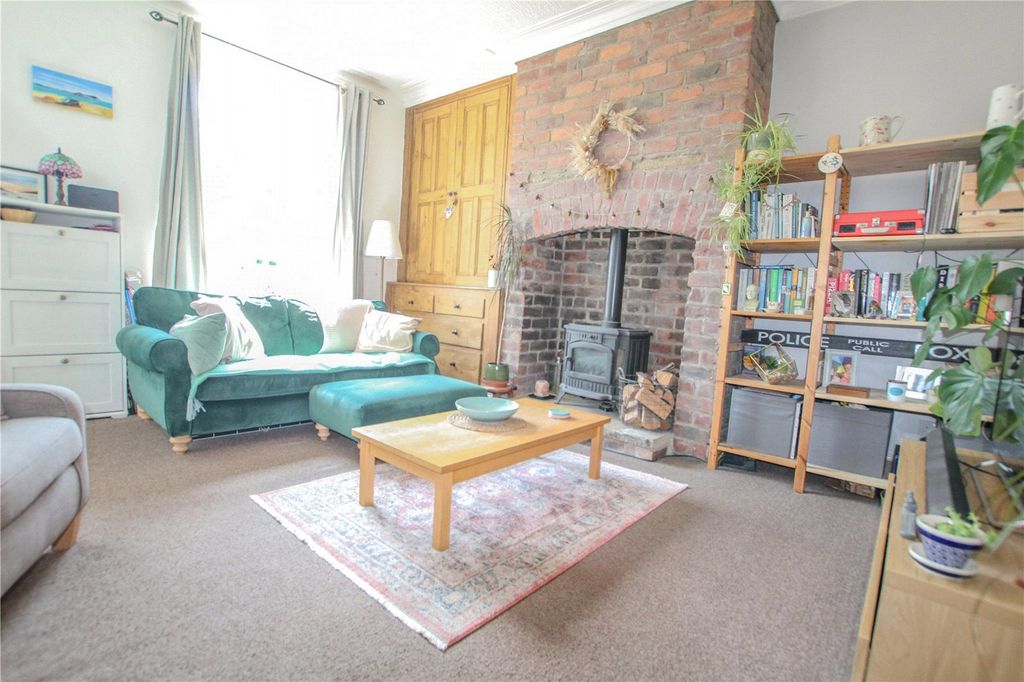 Property photo 2 of 15 Living Room