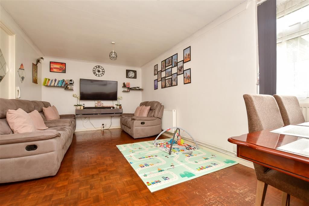 Property photo 2 of 8 Living Room