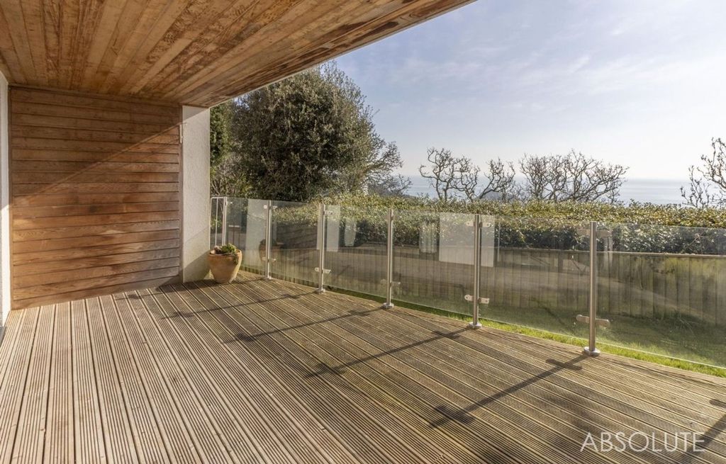 Property photo 3 of 29