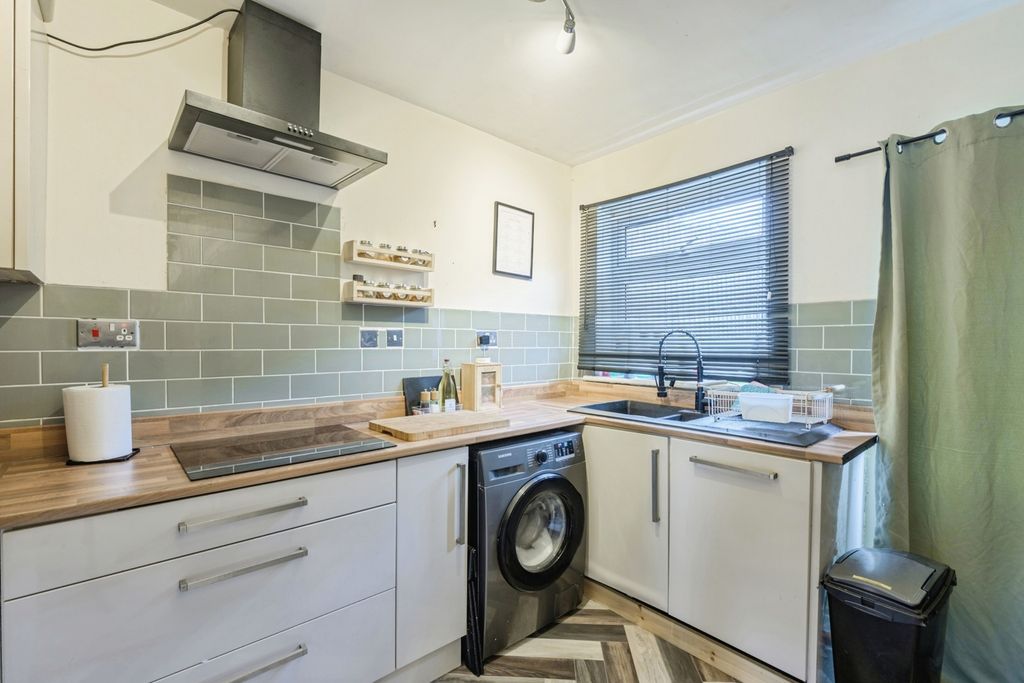 Property photo 3 of 14 Pbox-Img.Jpg