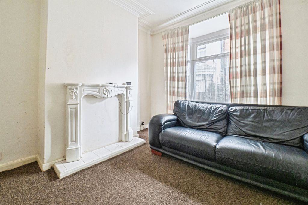Property photo 2 of 12