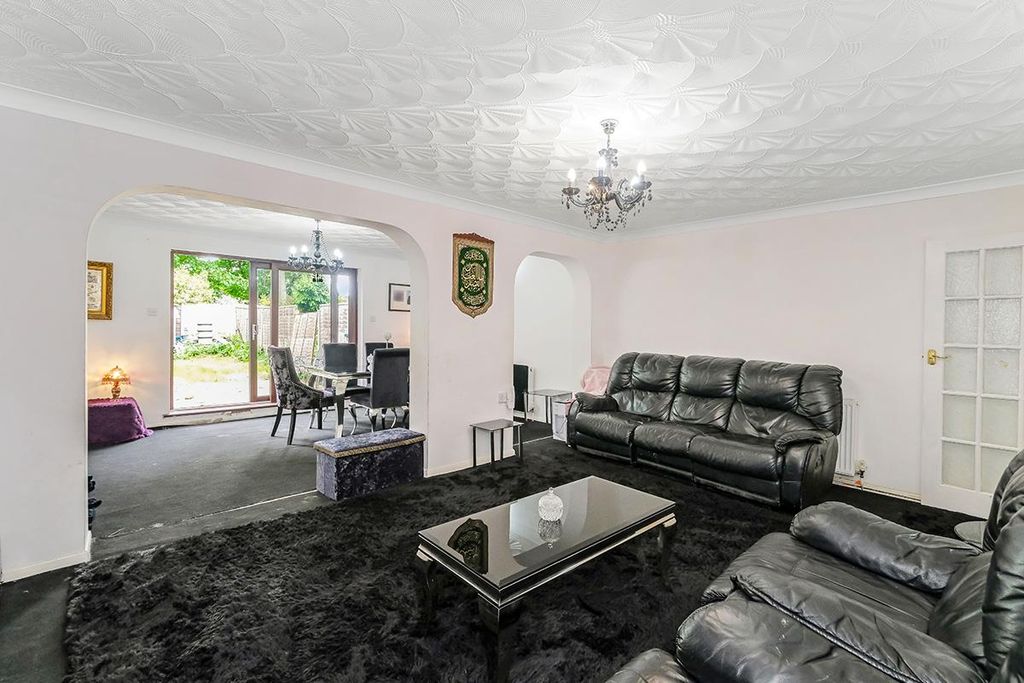 Property photo 3 of 20 Petk1133.Jpg