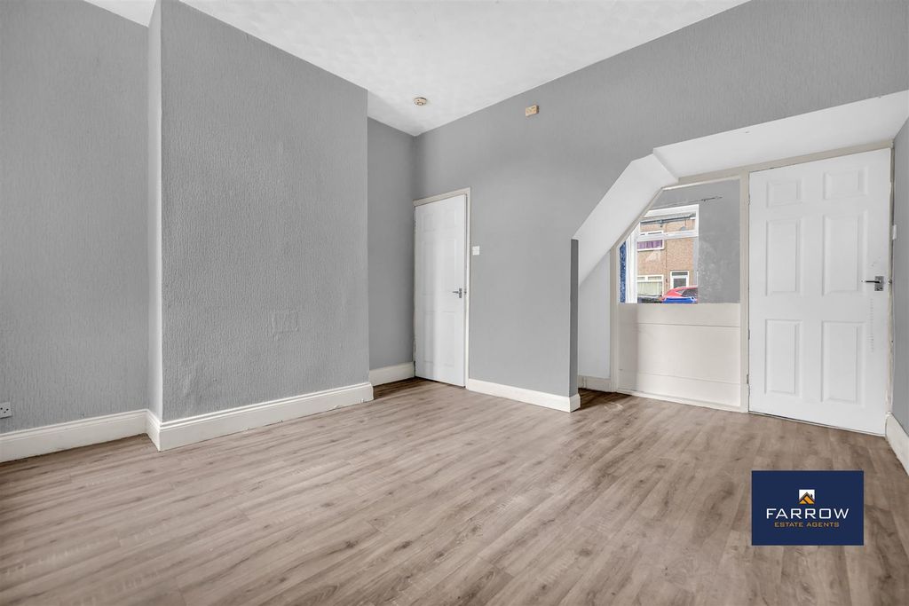 Property photo 2 of 17 Living Room