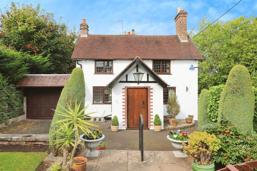 Property photo 1 of 17