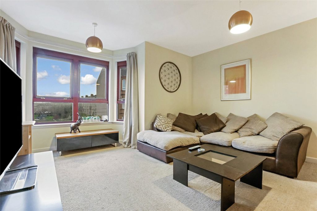 Property photo 2 of 17 2