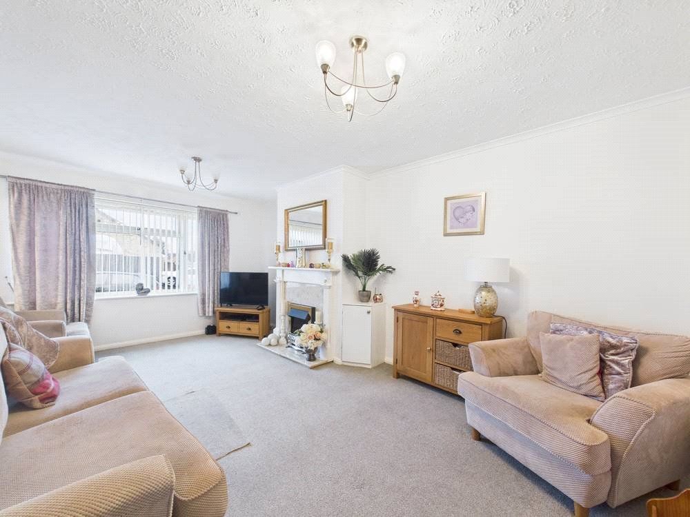 Property photo 3 of 17 Picture No. 01