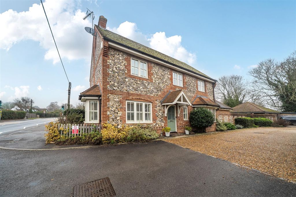 Property photo 1 of 24 25-696538A789F49-1395568-25-695Feefa21F0A-25.Jpg