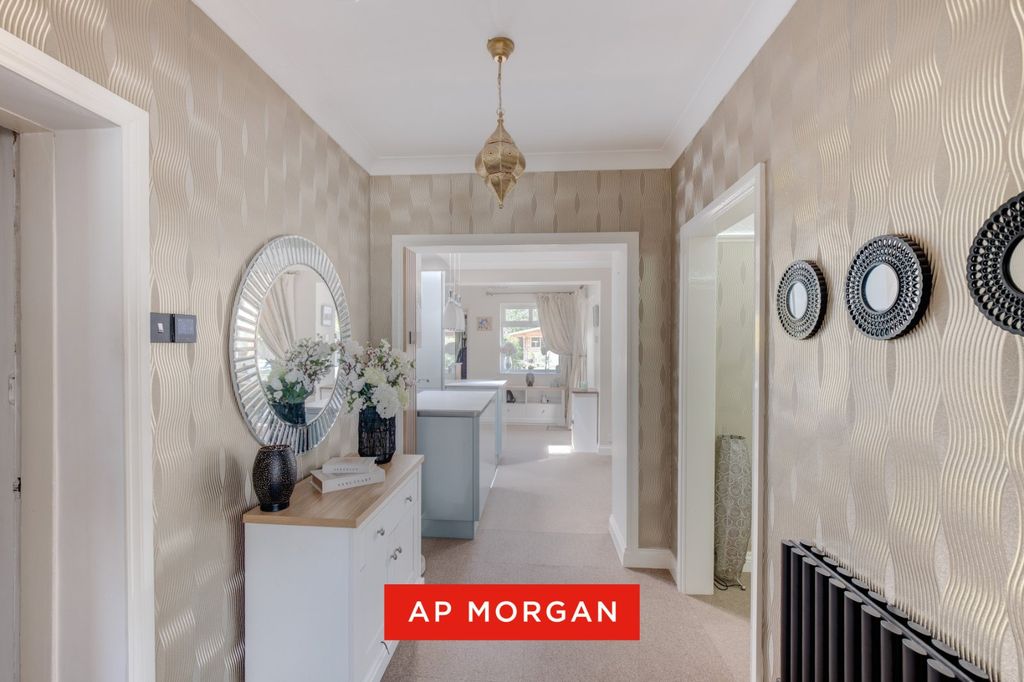 Property photo 3 of 39 Picture No. 06