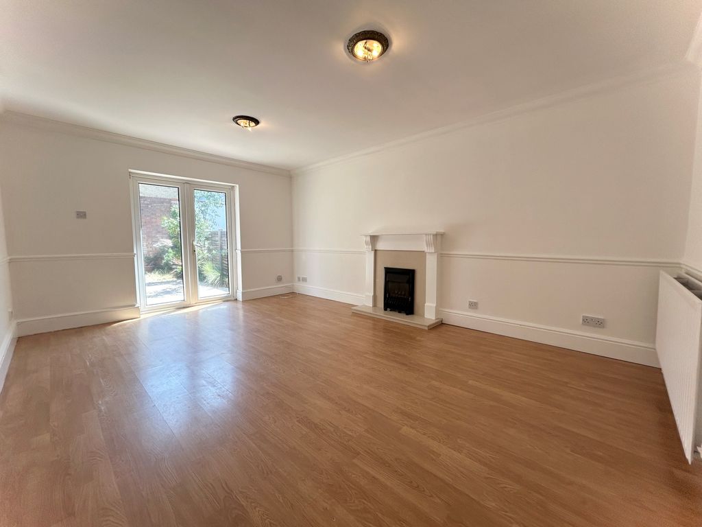 Property photo 3 of 13 Gallery
