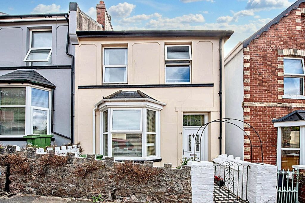 Property photo 1 of 13