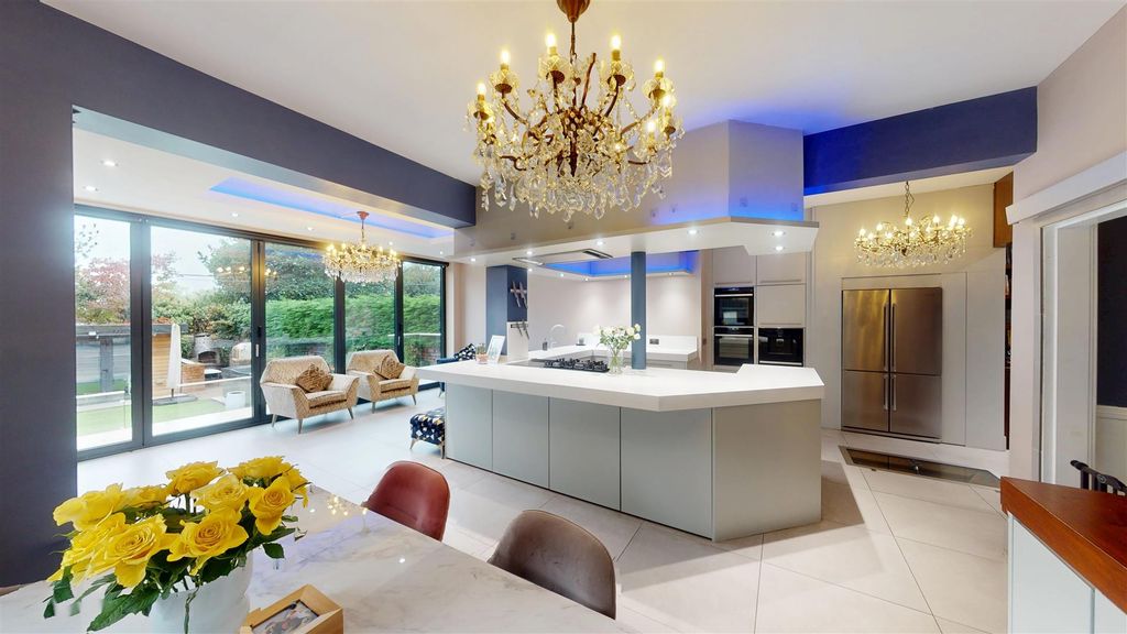 Property photo 3 of 38 Dentons Green Lane Kitchen Diner