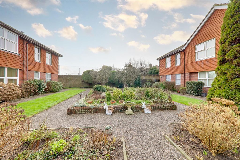 Property photo 2 of 9 Img_6700-Img_6702.Jpg