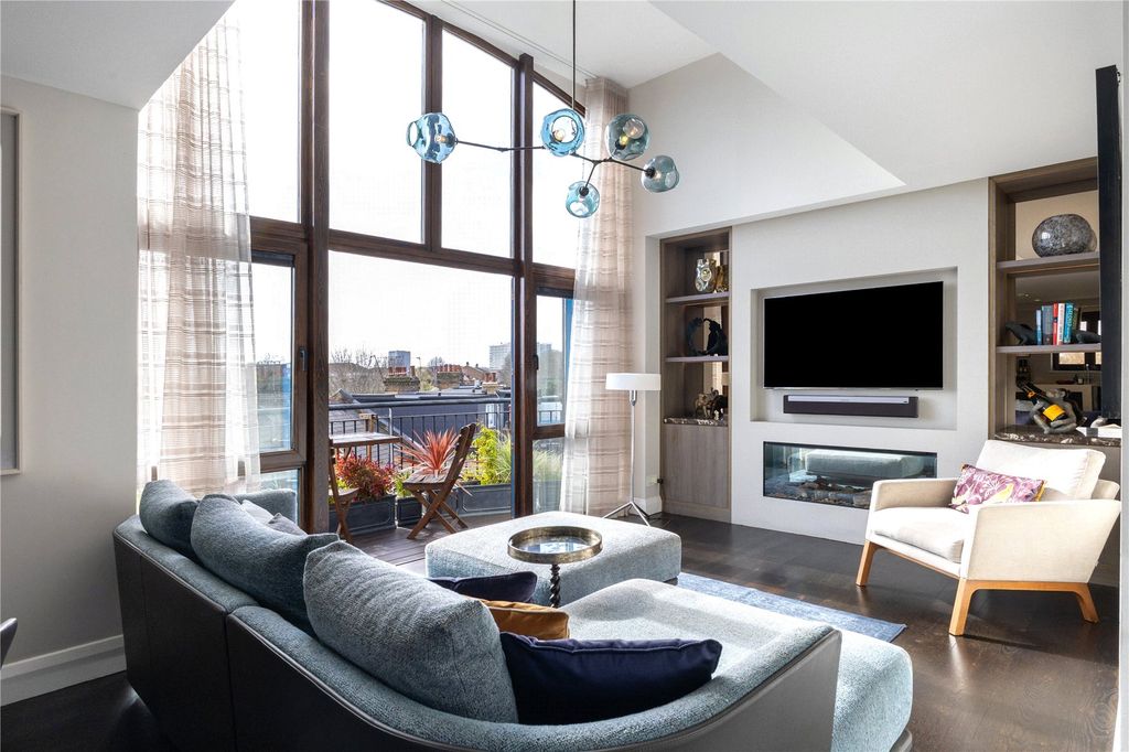 Property photo 2 of 17 Picture No. 04