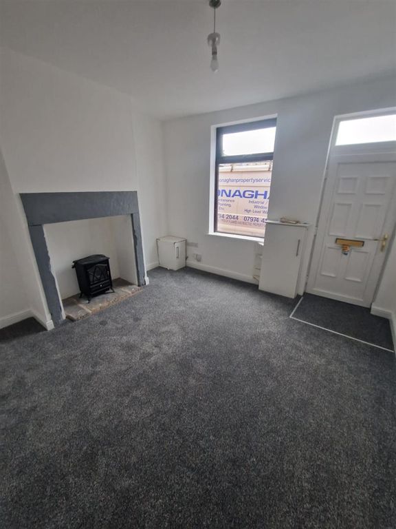 Property photo 2 of 8 Catherine Street, Leigh, Wn7 1Nq