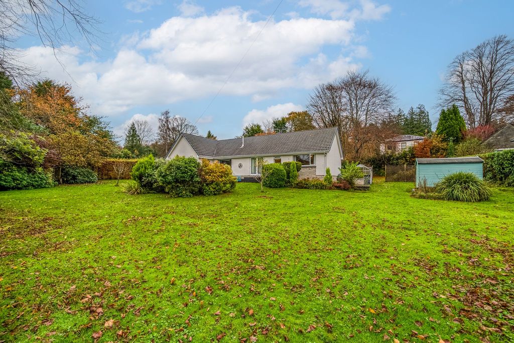 Property photo 2 of 30