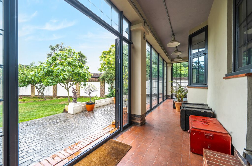 Property photo 3 of 22 1479589-26-6A341c...