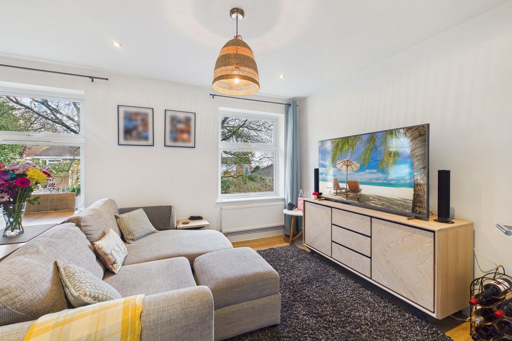 Property photo 3 of 15