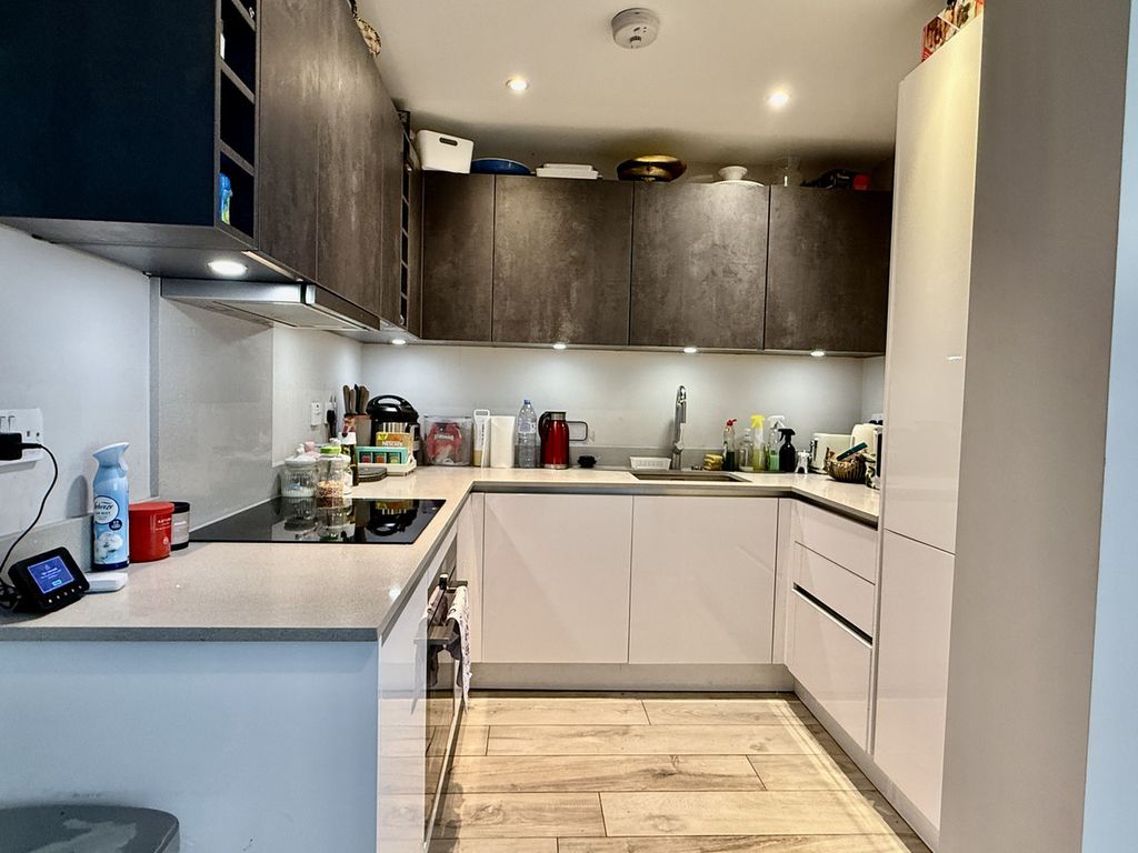 Property photo 3 of 7